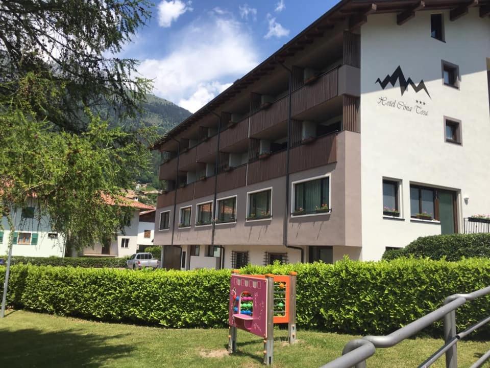 Hotel Cima Tosa San Lorenzo Dorsino Exteriör bild
